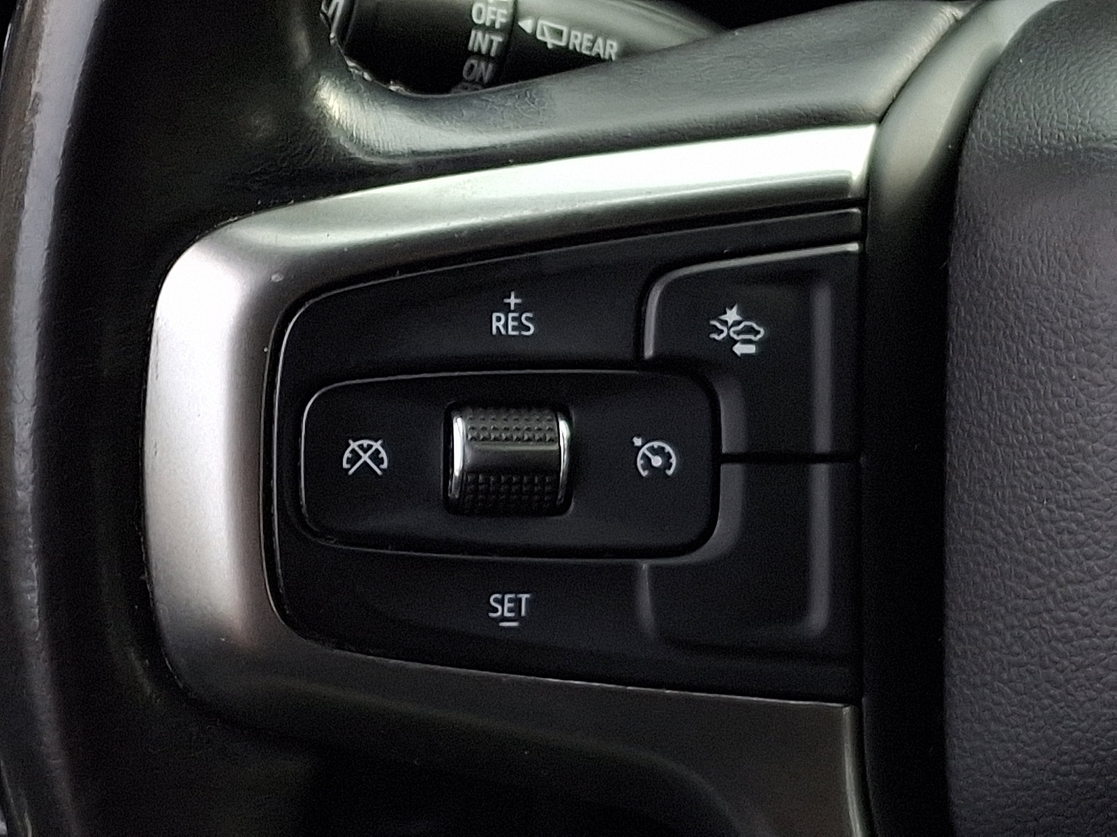 Used 2021 Chevrolet Tahoe Z71 image 20