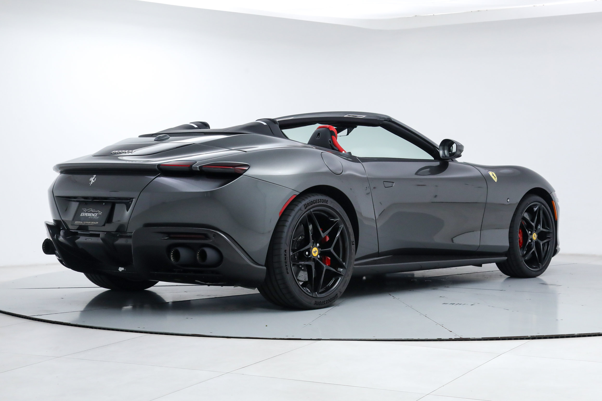 Certified 2025 Ferrari Roma Spider RWD image 3