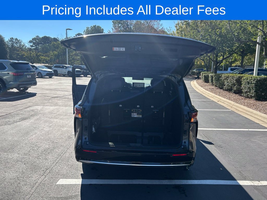 New 2025 Toyota Sienna Limited FWD image 20