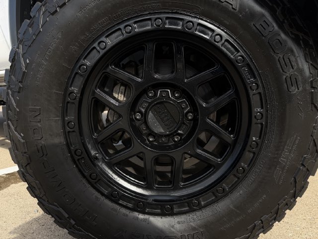 Used 2022 Toyota Tacoma TRD Off-Road AWD/4WD image 8
