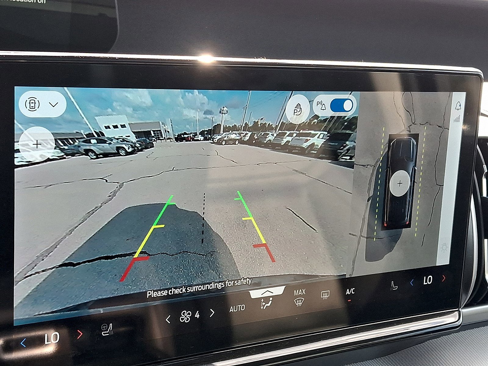 Certified 2025 Ford Expedition Active image 17