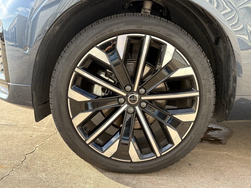 Used 2026 Volvo XC60 B5 Ultra AWD/4WD image 8