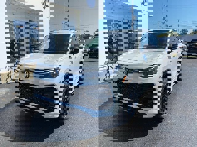 New 2025 Volkswagen Tiguan SE R-Line image 6