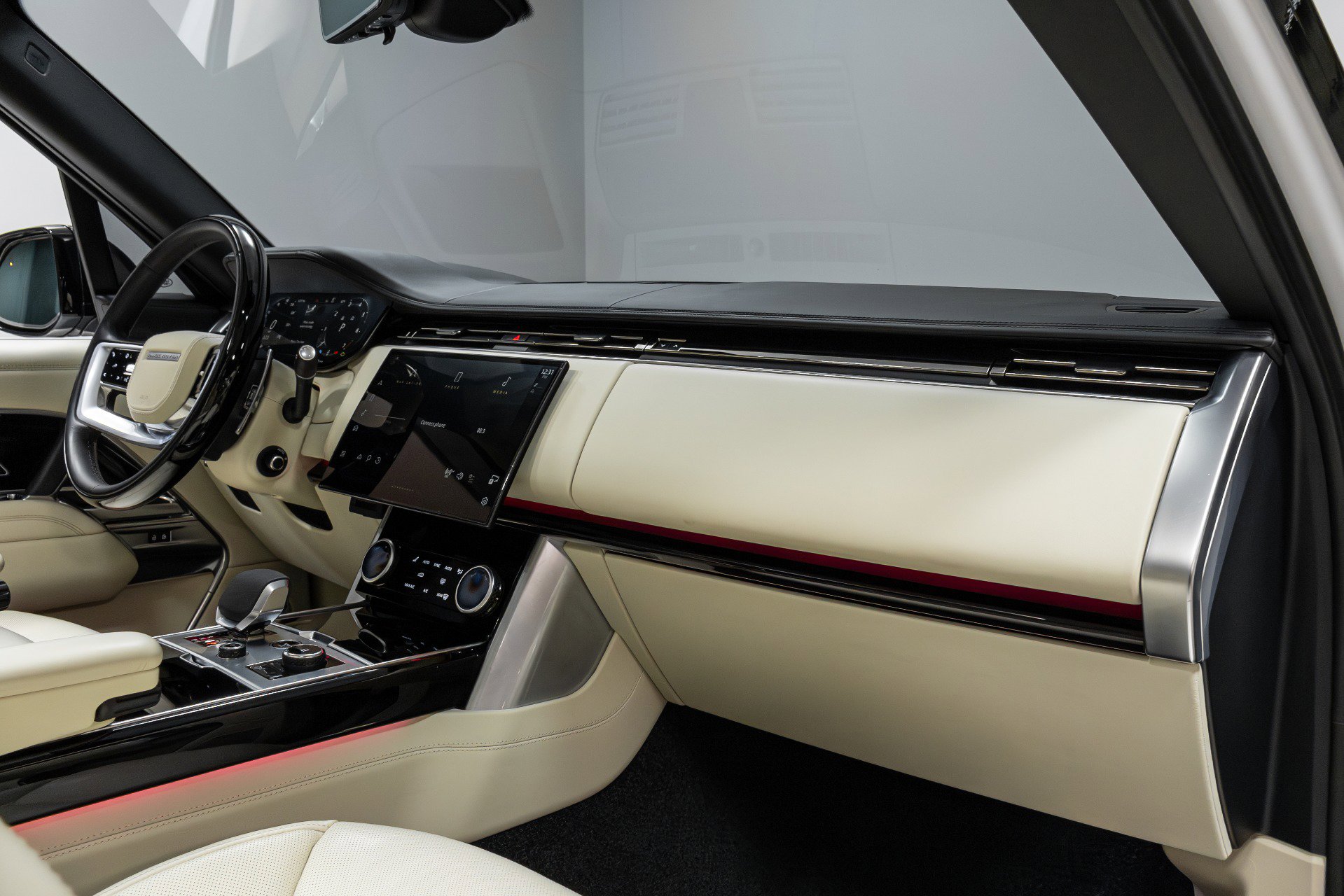 Used 2023 Land Rover Range Rover Long Wheelbase Autobiography image 20