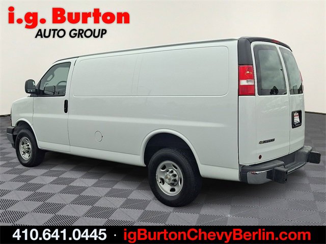 Certified 2024 Chevrolet Express 2500 w/ Driver Convenience Package image 4