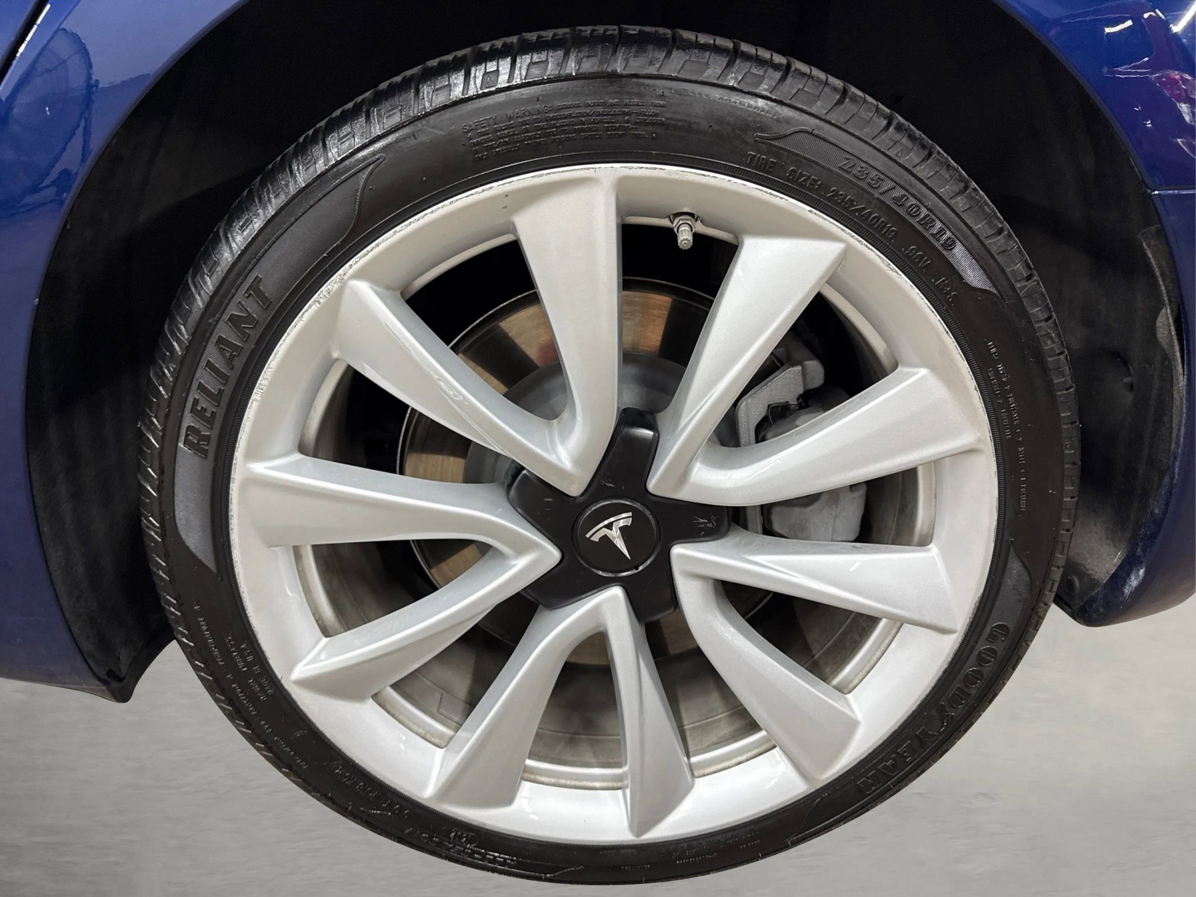 Used 2019 Tesla Model 3 Standard Range Plus image 15