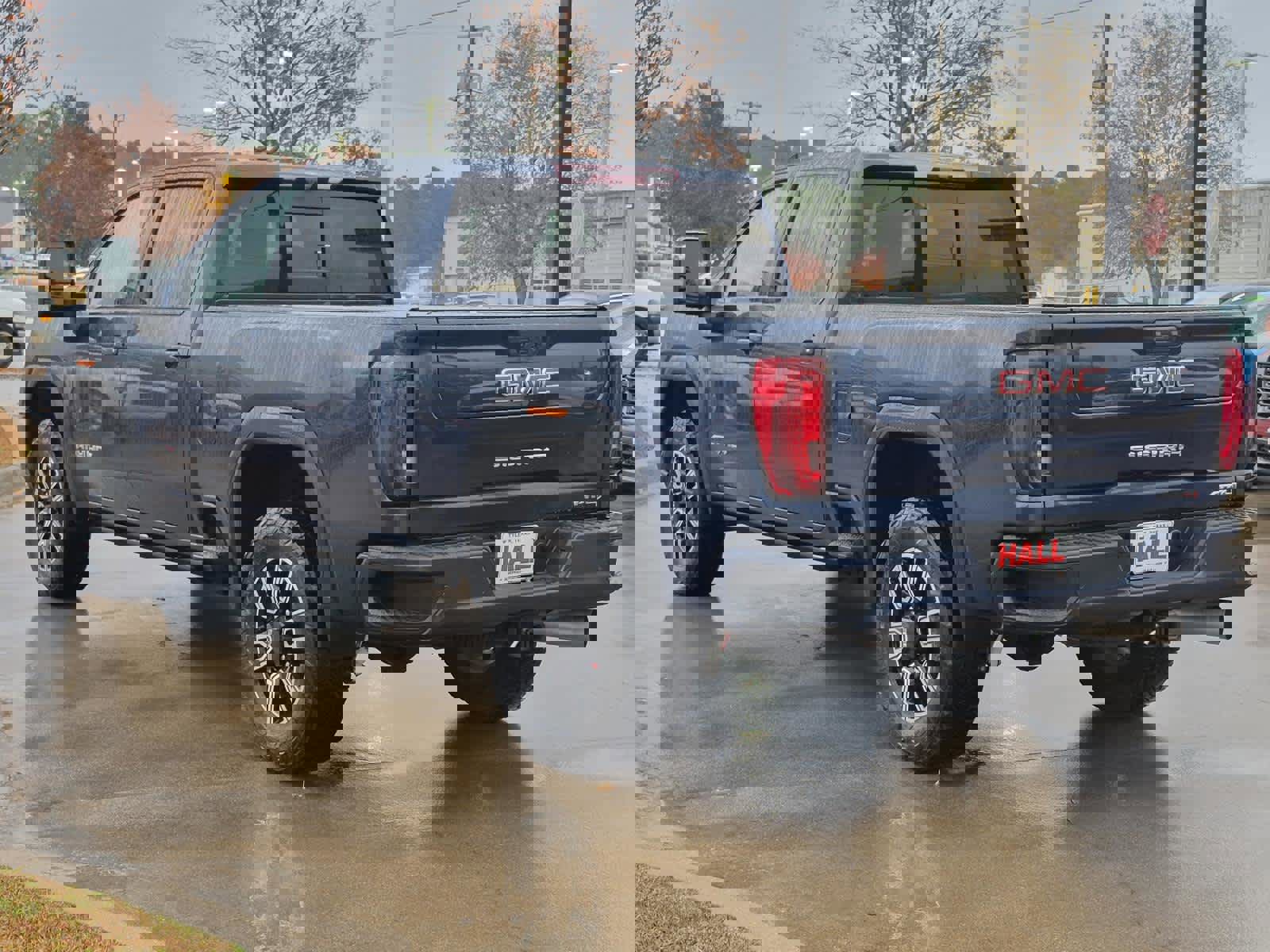 Used 2023 GMC Sierra 2500 AT4 w/ AT4 Preferred Package image 4