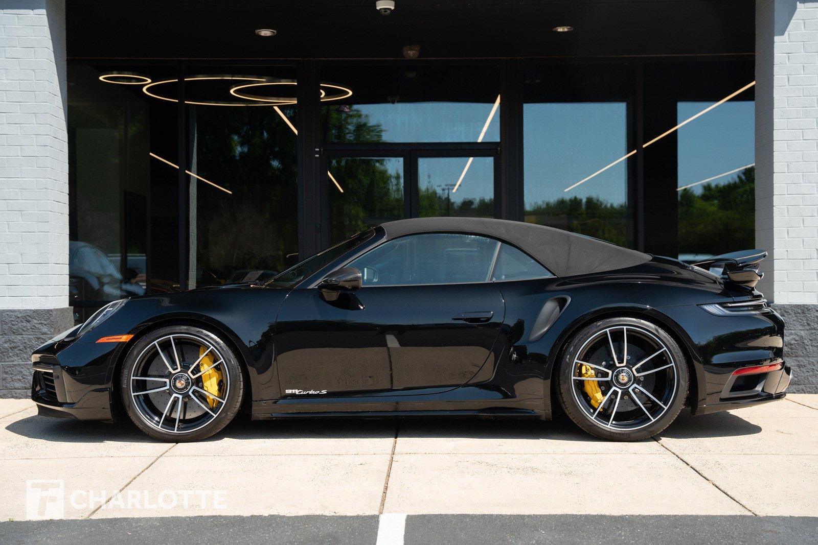 Used 2022 Porsche 911 Turbo S AWD/4WD image 7