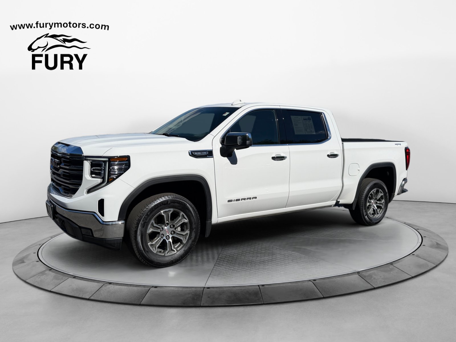 Used 2025 GMC Sierra 1500 SLT AWD/4WD image 8