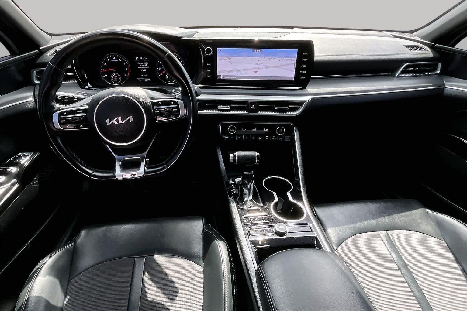 Used 2022 Kia K5 GT-Line FWD image 16