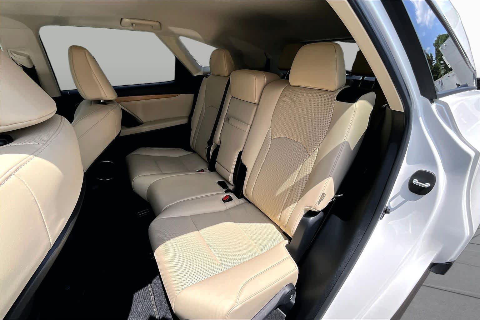 Used 2022 Lexus RX 350L FWD w/ Premium Package image 21