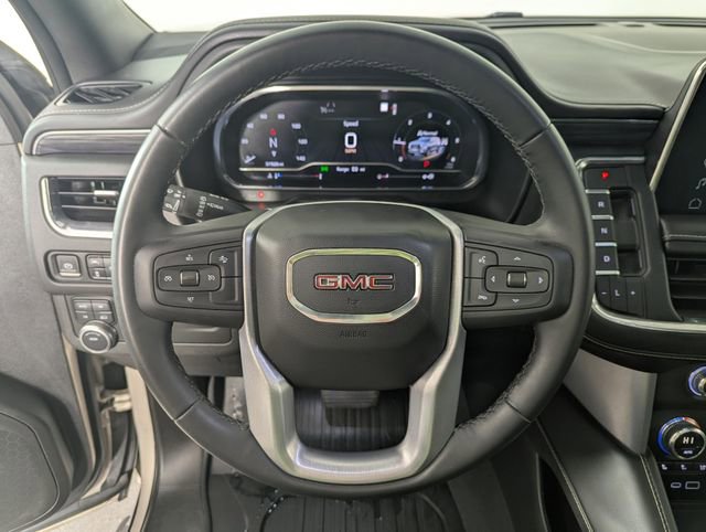 Used 2023 GMC Yukon SLT image 18