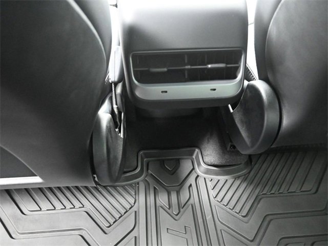 Used 2022 Tesla Model Y Performance image 20
