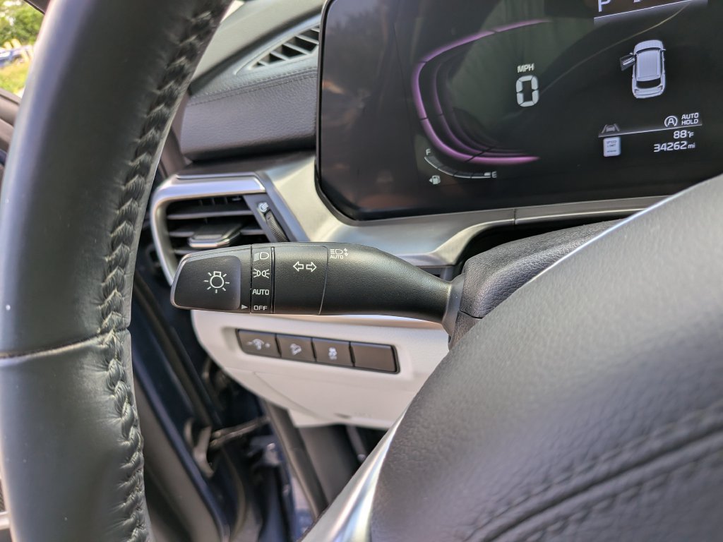 Certified 2024 Kia Telluride S w/ S Sunroof Package FWD image 33