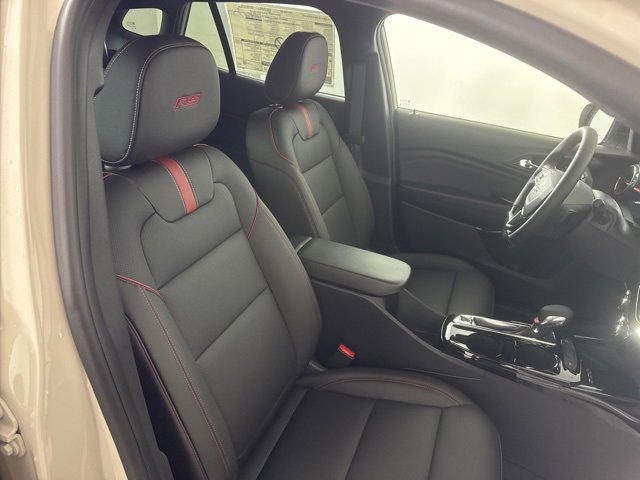 New 2026 Chevrolet Trax RS w/ Sunroof Package image 15