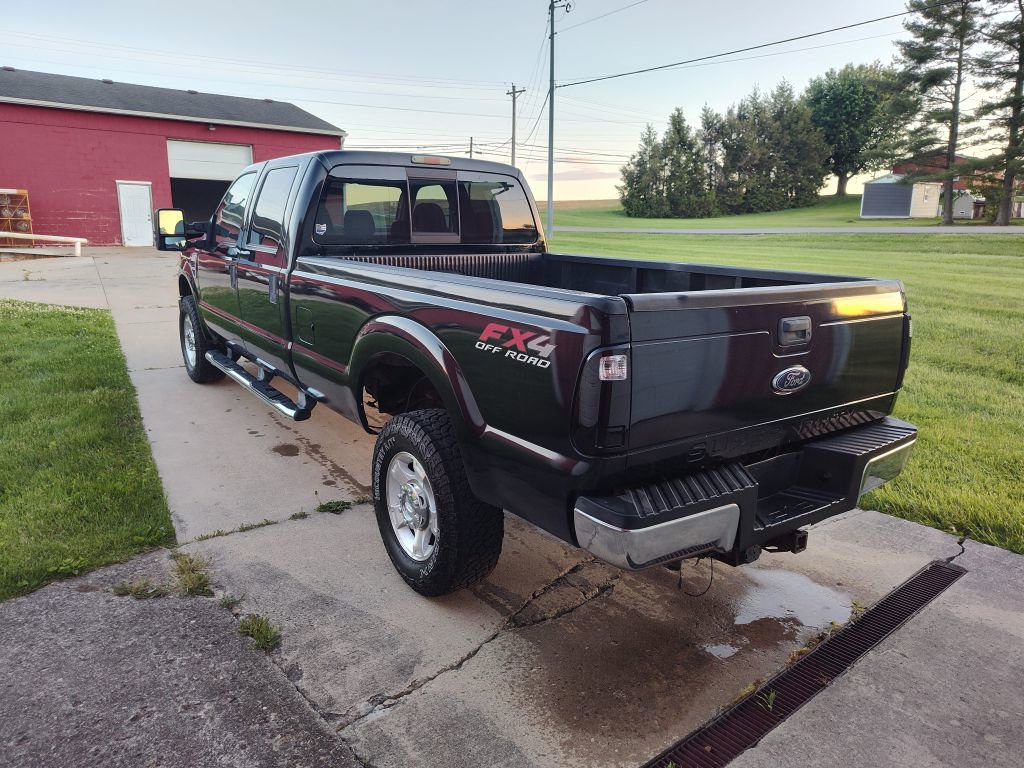 Used 2010 Ford F350 4x4 Crew Cab Super Duty image 2