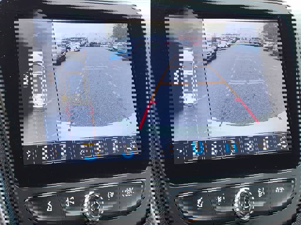 Used 2019 Chevrolet Equinox Premier image 16