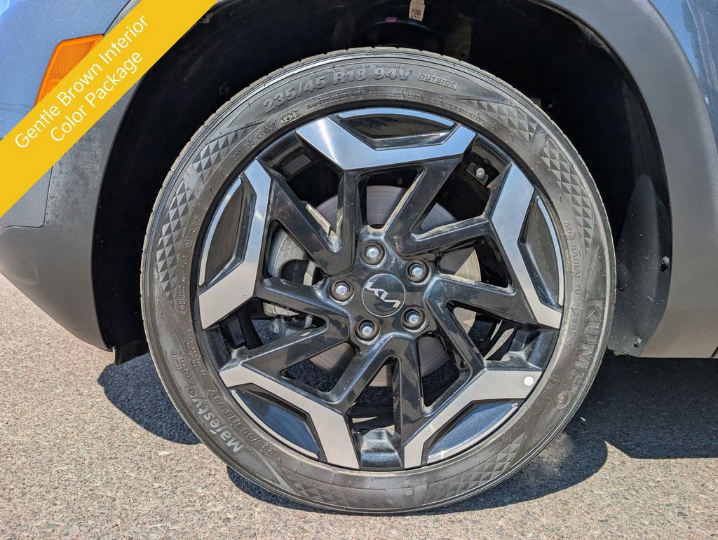 Certified 2024 Kia Seltos SX w/ SX Sunroof Package AWD/4WD image 13