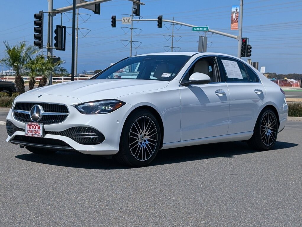 Used 2025 Mercedes-Benz C 300 4MATIC Sedan image 11
