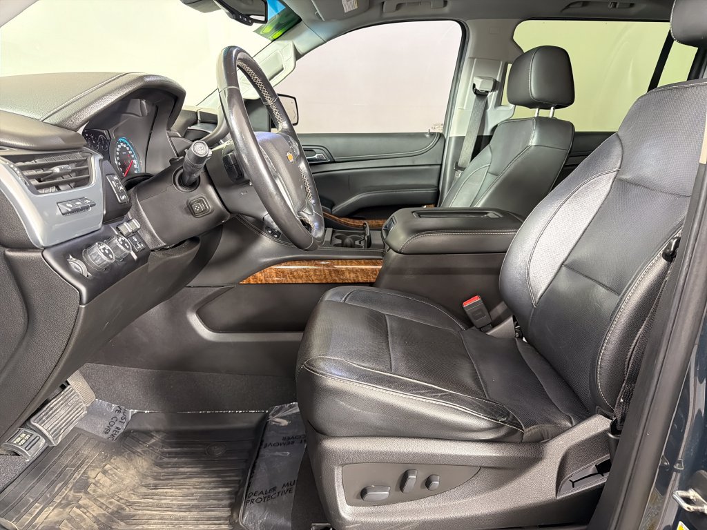 Used 2019 Chevrolet Suburban Premier w/ RST 6.2L Performance Edition AWD/4WD image 20