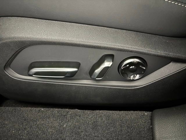 Certified 2025 Acura TLX w/ Technology Package image 11