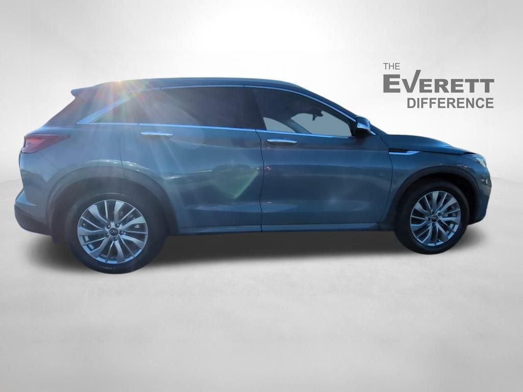 Used 2023 INFINITI QX50 Luxe image 4