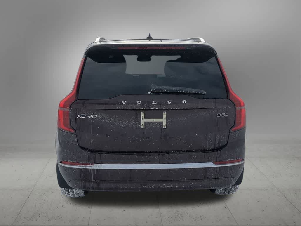 New 2026 Volvo XC90 B5 Core AWD/4WD image 5