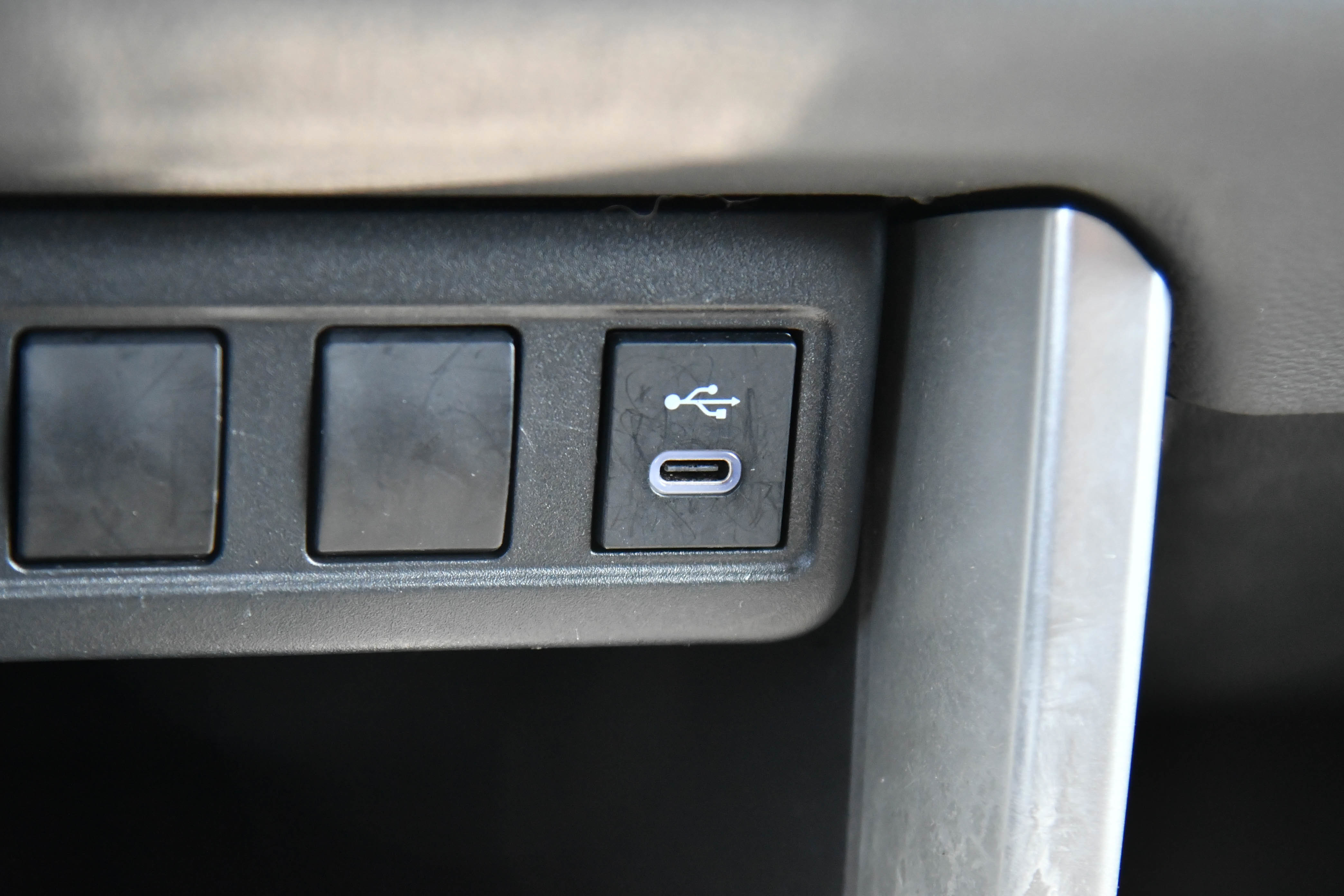 Used 2023 Toyota Corolla Cross LE image 25