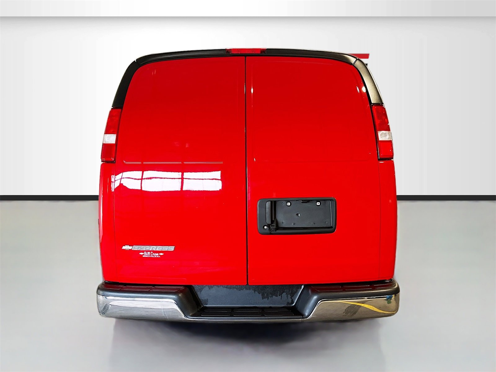 Used 2024 Chevrolet Express 2500 w/ Communications Package image 6