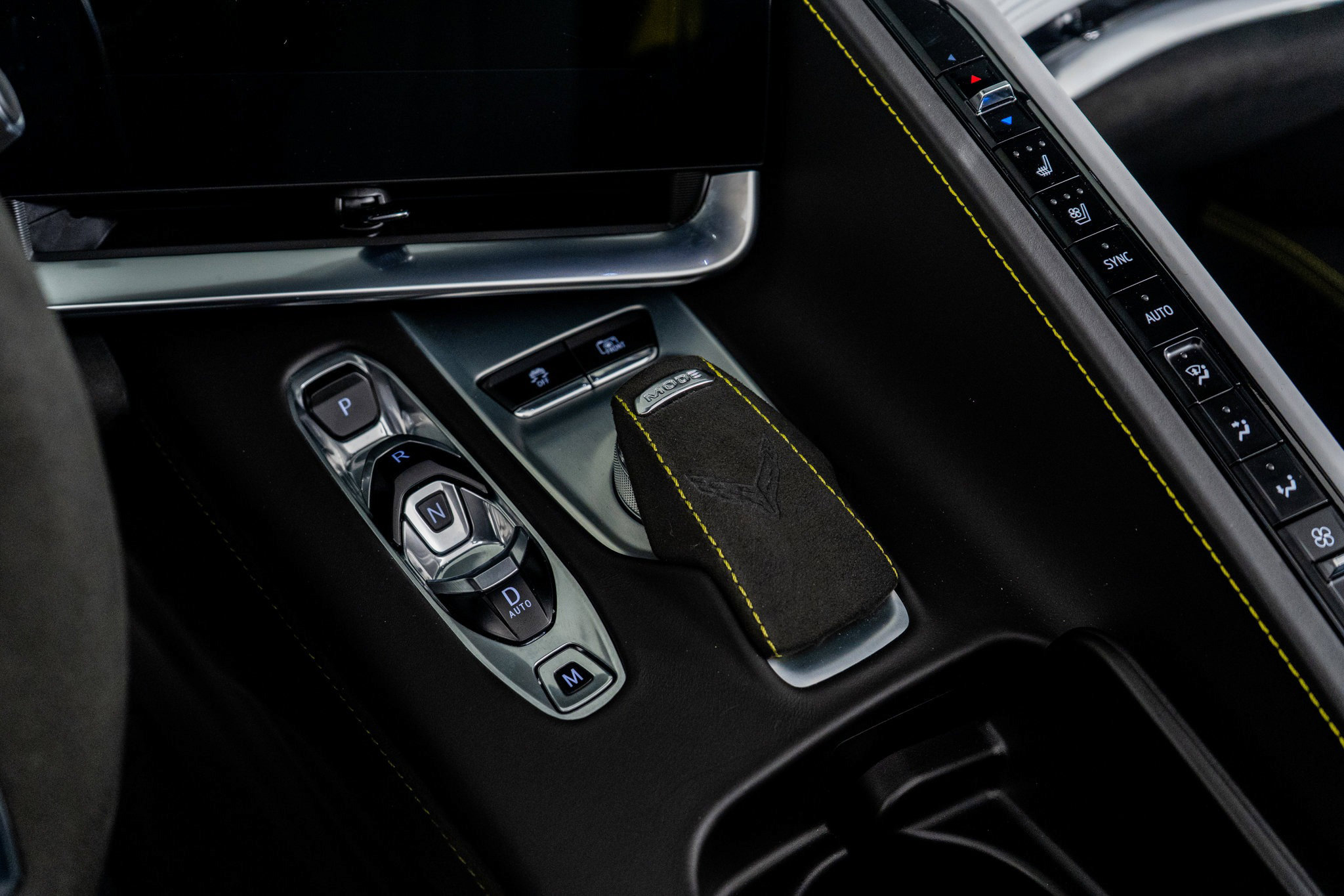 Used 2022 Chevrolet Corvette Stingray Premium Conv image 36