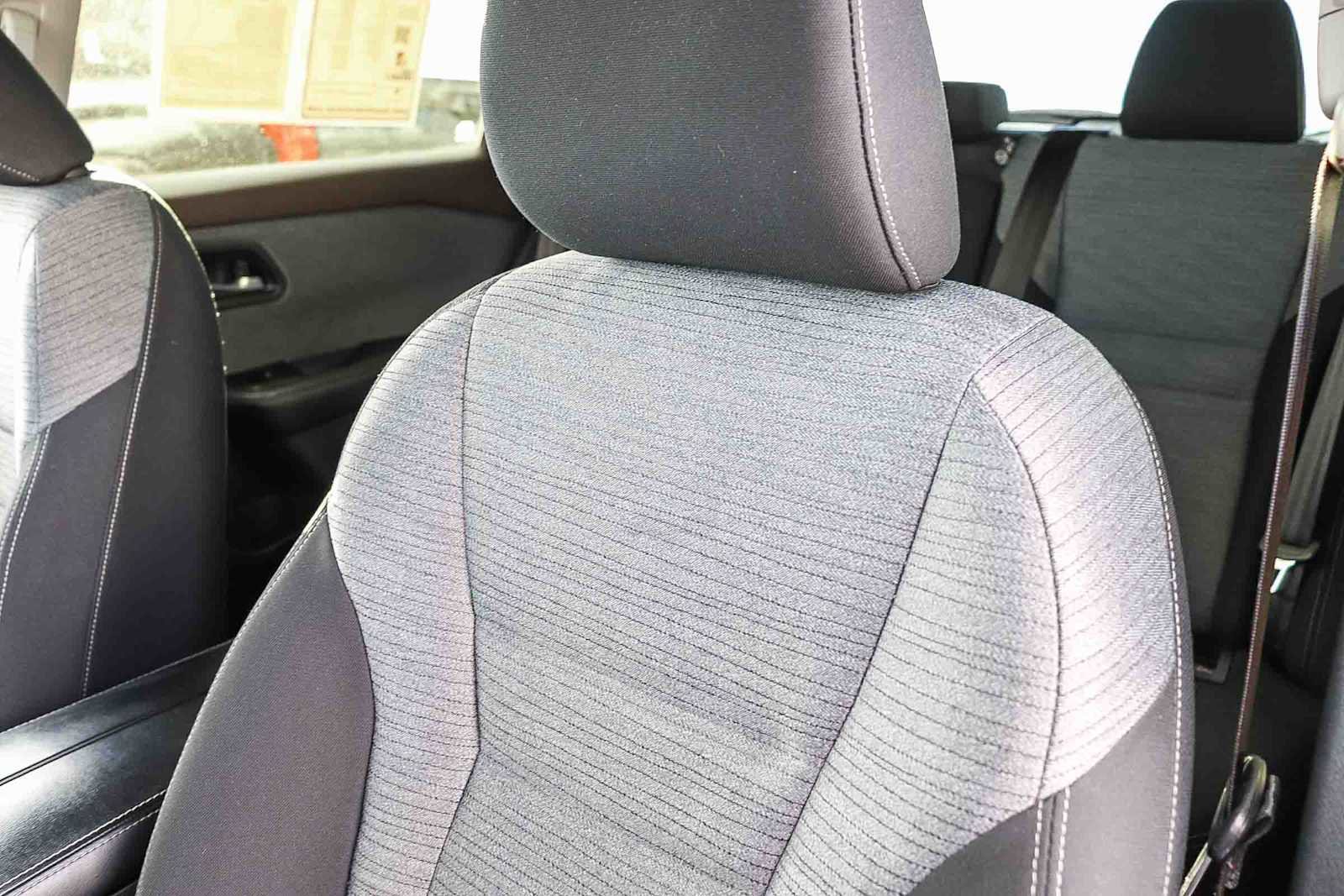 Used 2023 Nissan Rogue SV image 26