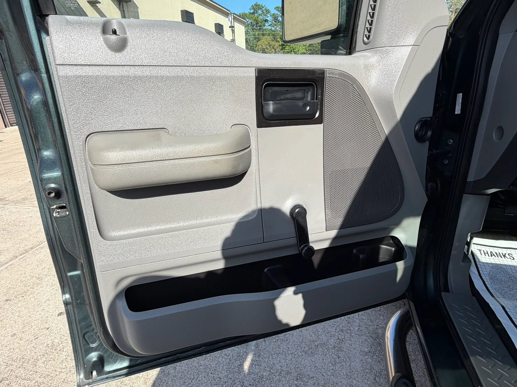 Used 2004 Ford F150 XLT image 11