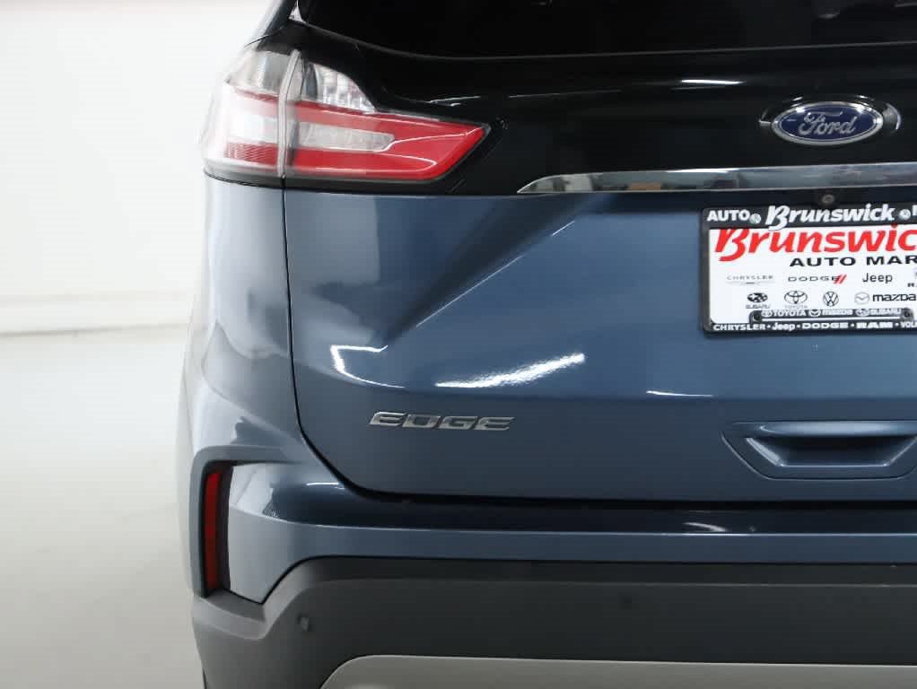 Used 2019 Ford Edge SEL w/ Equipment Group 201A AWD/4WD image 42