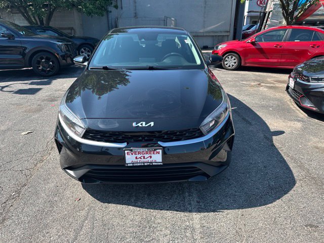 Used 2022 Kia Forte LXS FWD image 2
