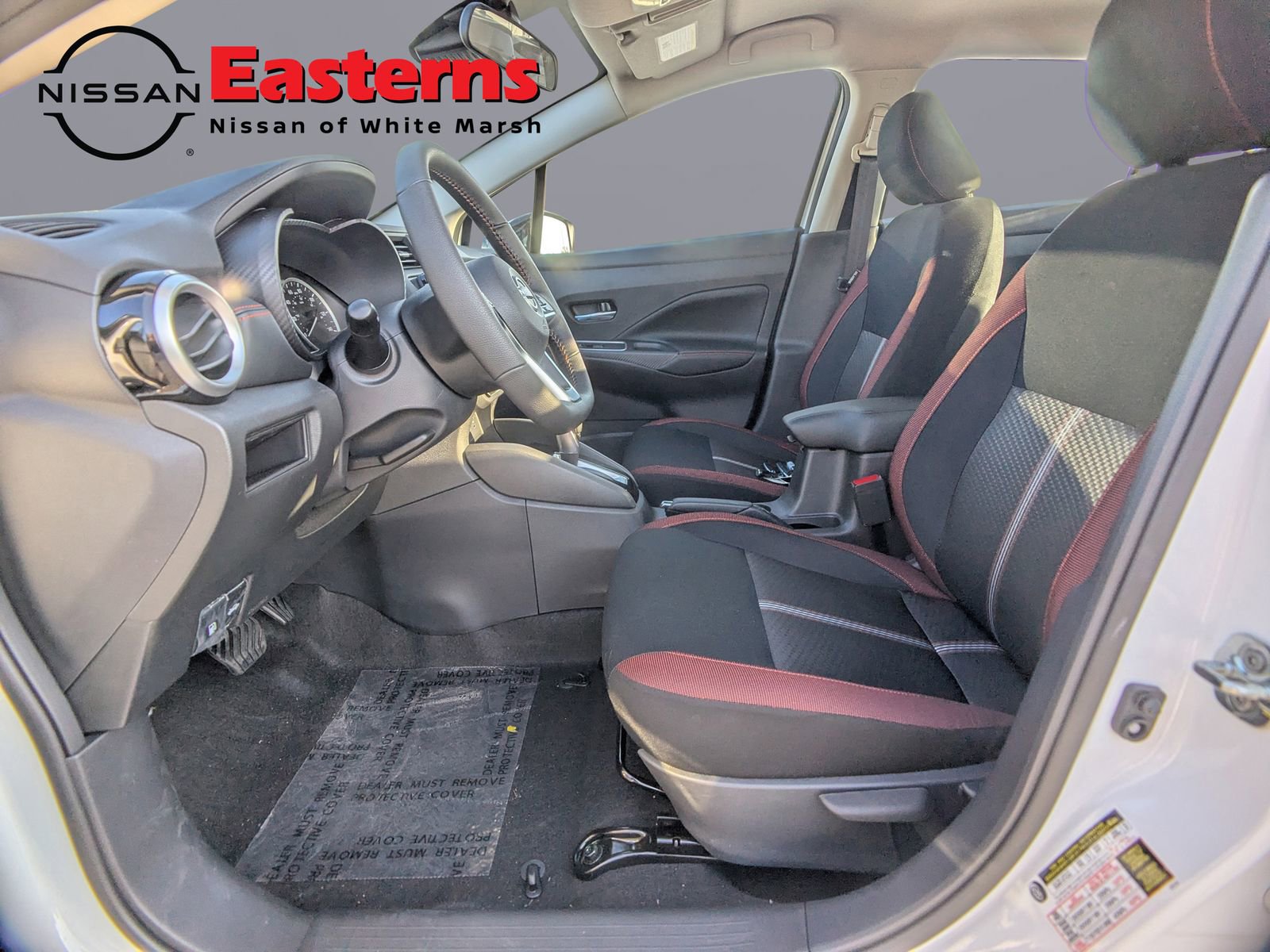 New 2025 Nissan Versa SR w/ Trunk Package image 15