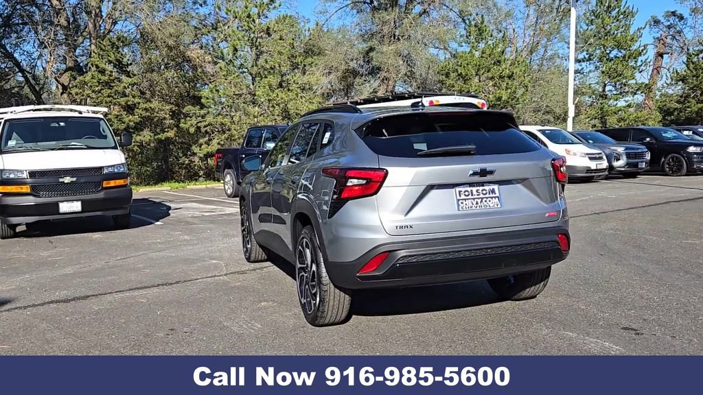 New 2026 Chevrolet Trax RS w/ Sunroof Package image 9