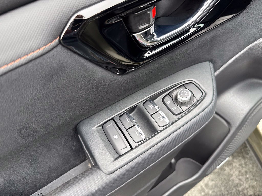 Used 2025 Subaru Forester Touring AWD/4WD image 29