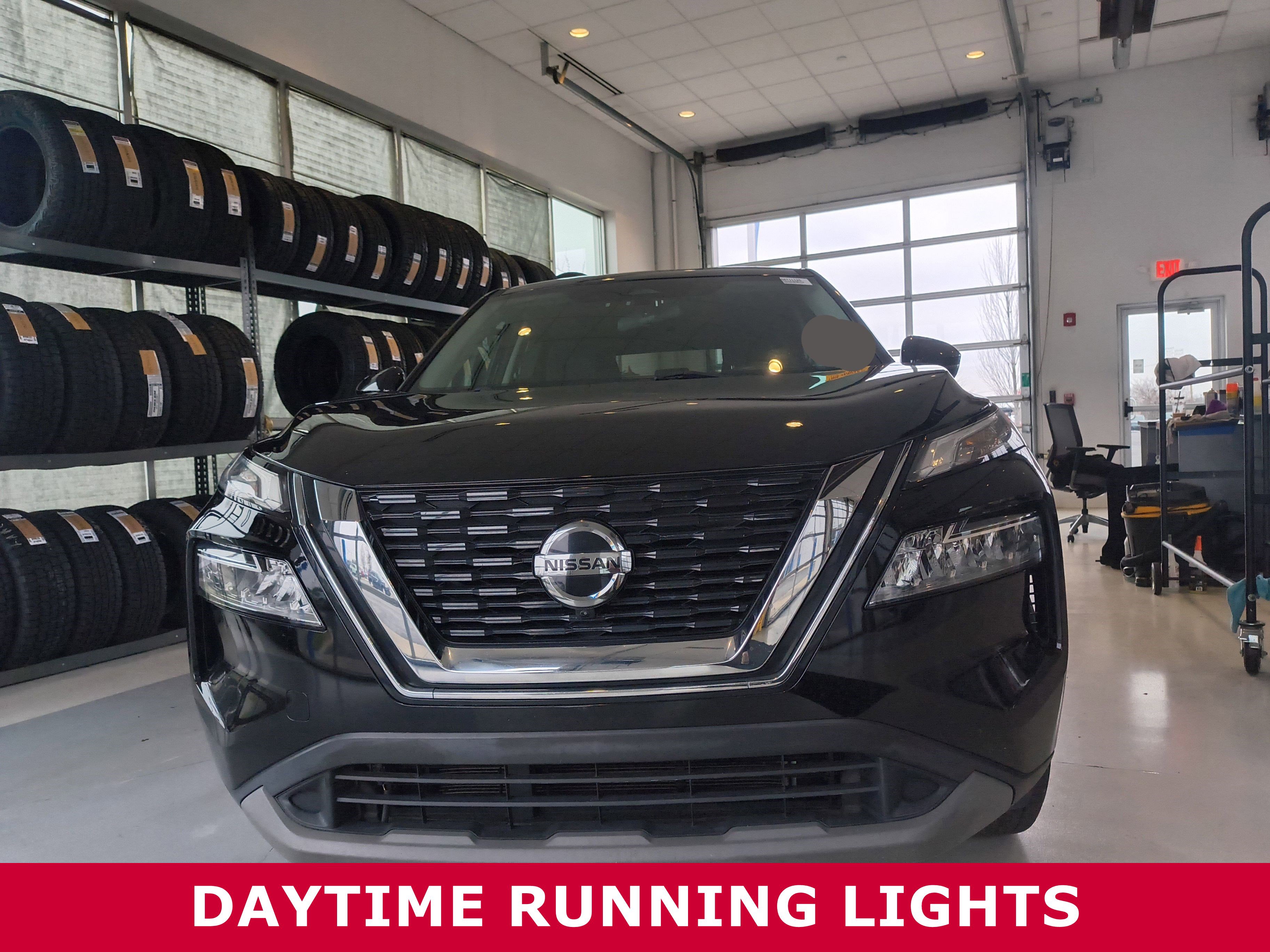 Used 2021 Nissan Rogue SV image 27