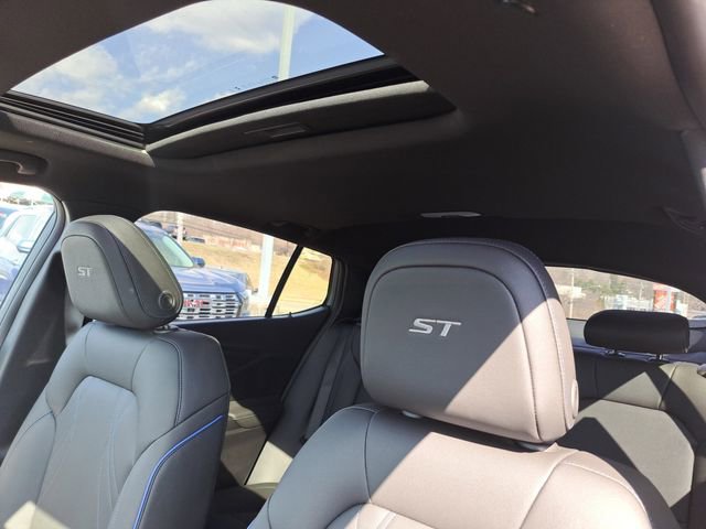 New 2026 Buick Envista Sport Touring w/ Convenience I Package FWD image 19