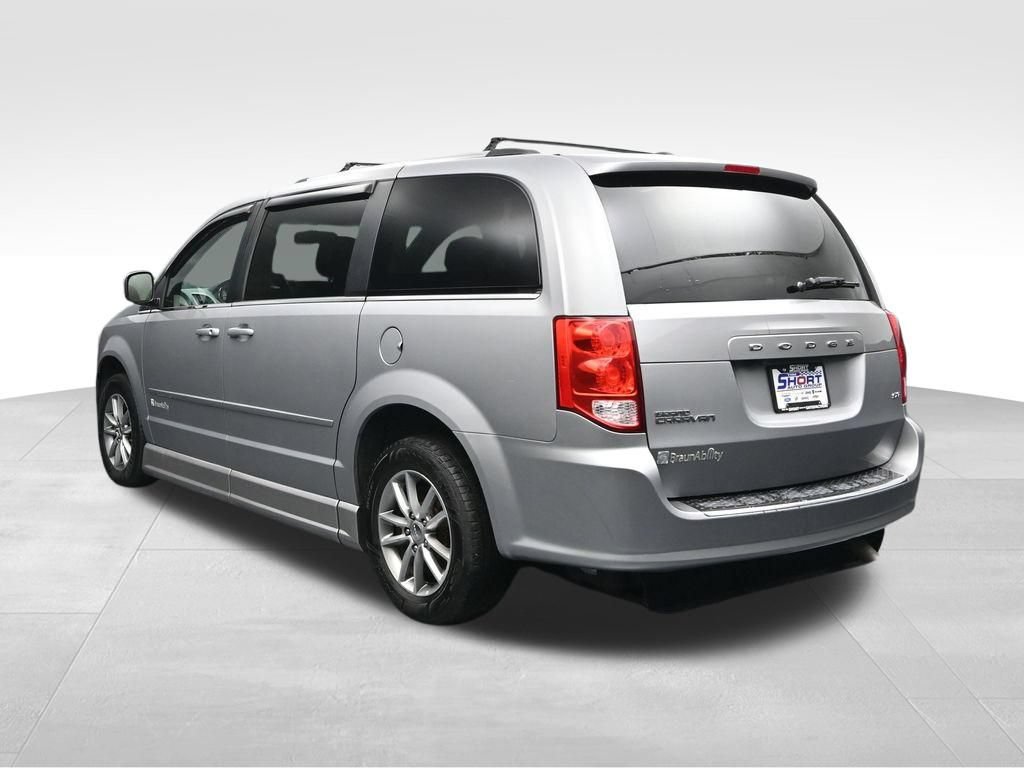 Used 2015 Dodge Grand Caravan SXT FWD image 3