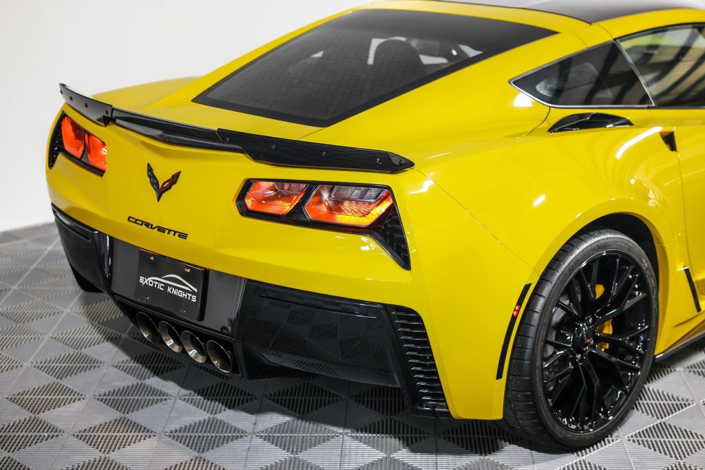 Used 2017 Chevrolet Corvette Z06 RWD image 9