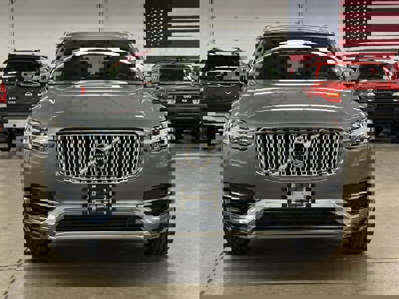 Used 2016 Volvo XC90 T8 Inscription w/ Vision Package image 7