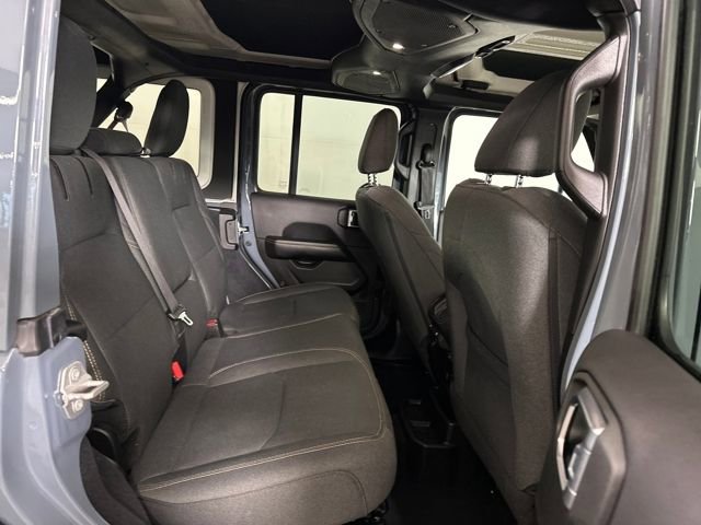 Used 2024 Jeep Wrangler Unlimited Sahara w/ Technology Group image 27