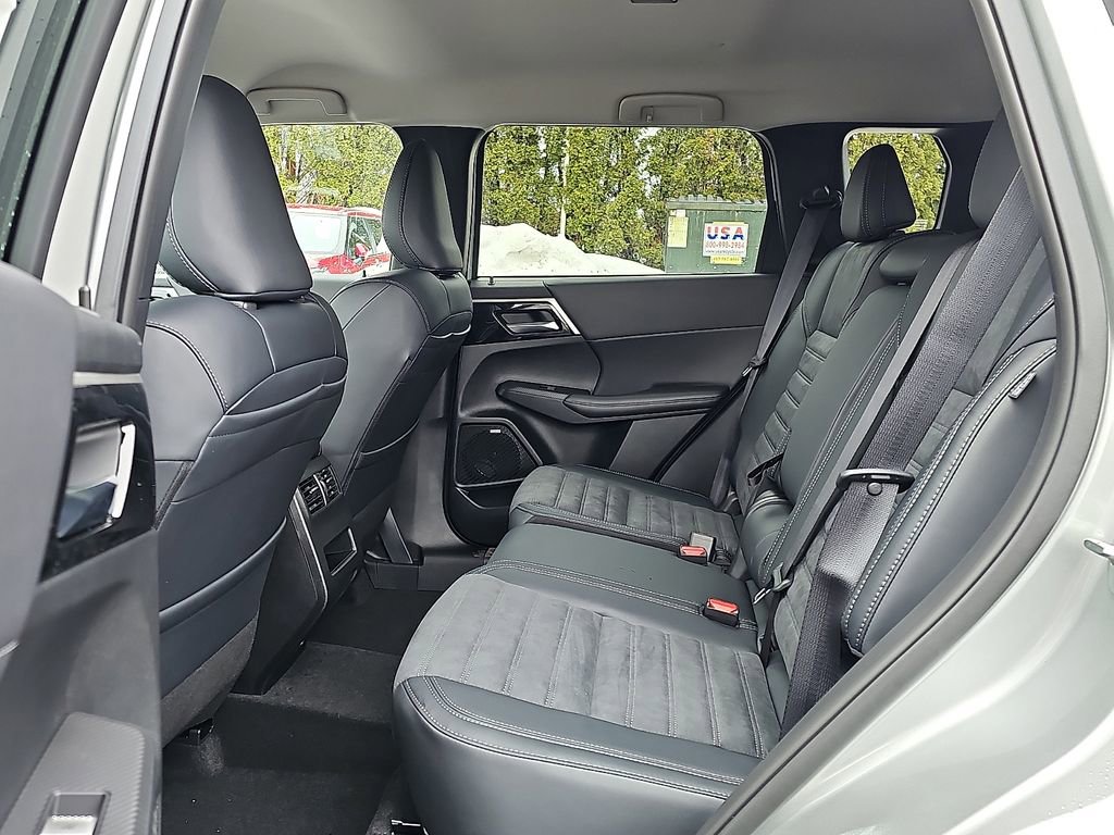 New 2026 Mitsubishi Outlander SE AWD/4WD image 6