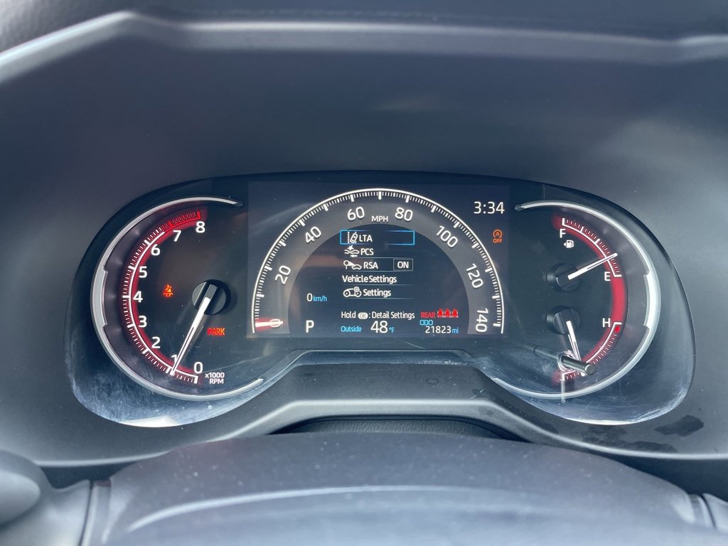 Used 2025 Toyota RAV4 LE image 13