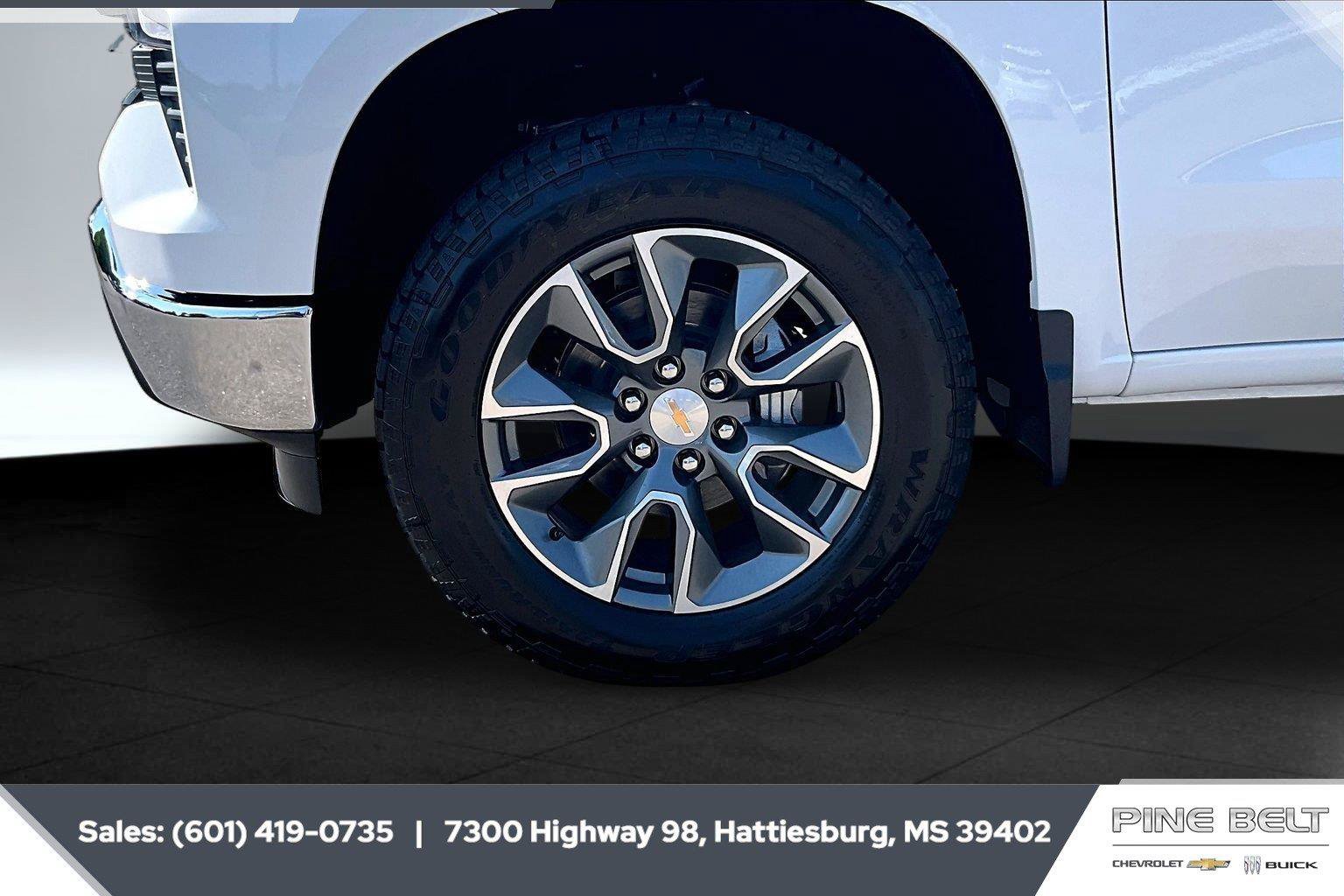 New 2026 Chevrolet Silverado 1500 LT w/ Z71 Off-Road Package AWD/4WD image 8