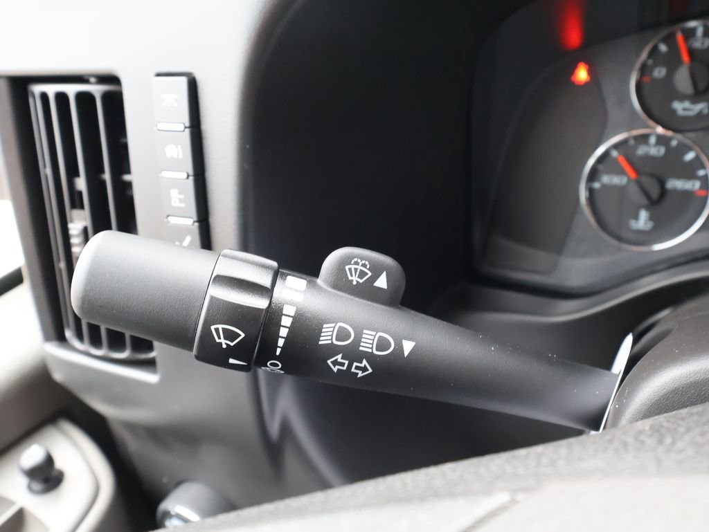 New 2026 Chevrolet Express 2500 image 13