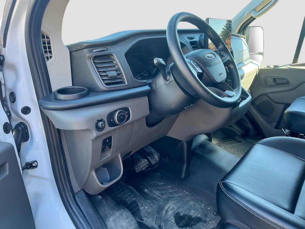 Used 2024 Ford Transit 150 Low Roof AWD image 9