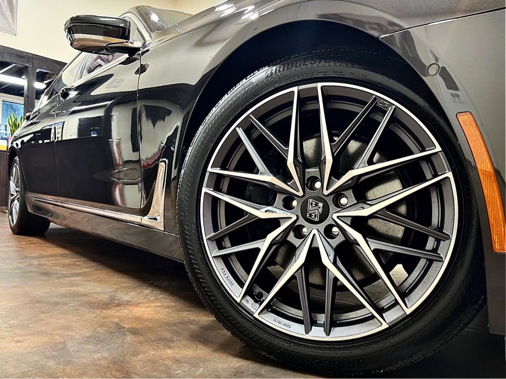 Used 2016 BMW 740i RWD image 45