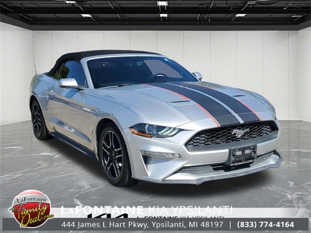Used 2018 Ford Mustang Premium image 4